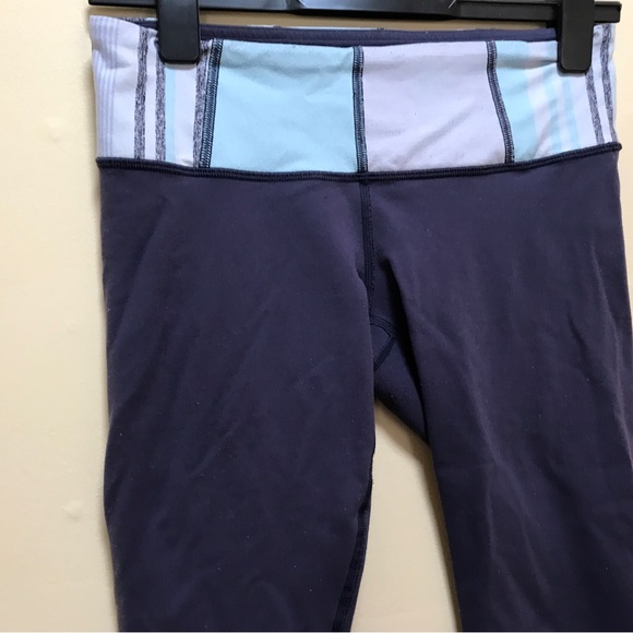 Women's Lululemon reversible cropped leggings (8) - Picture 2 of 8